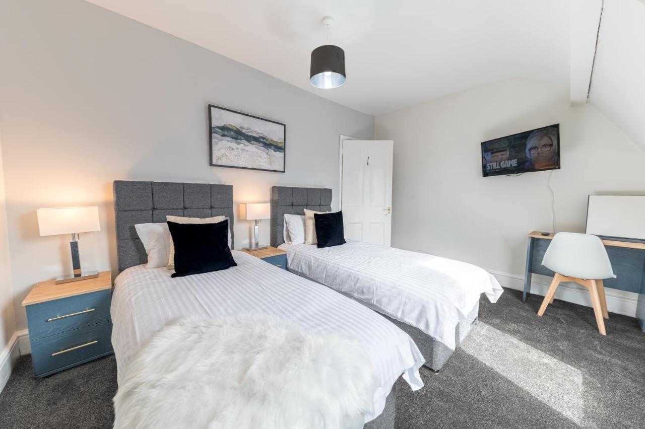 Ferienwohnung Stylish Luxury Large 4Br Kingbed Barrow-in-Furness Exterior foto